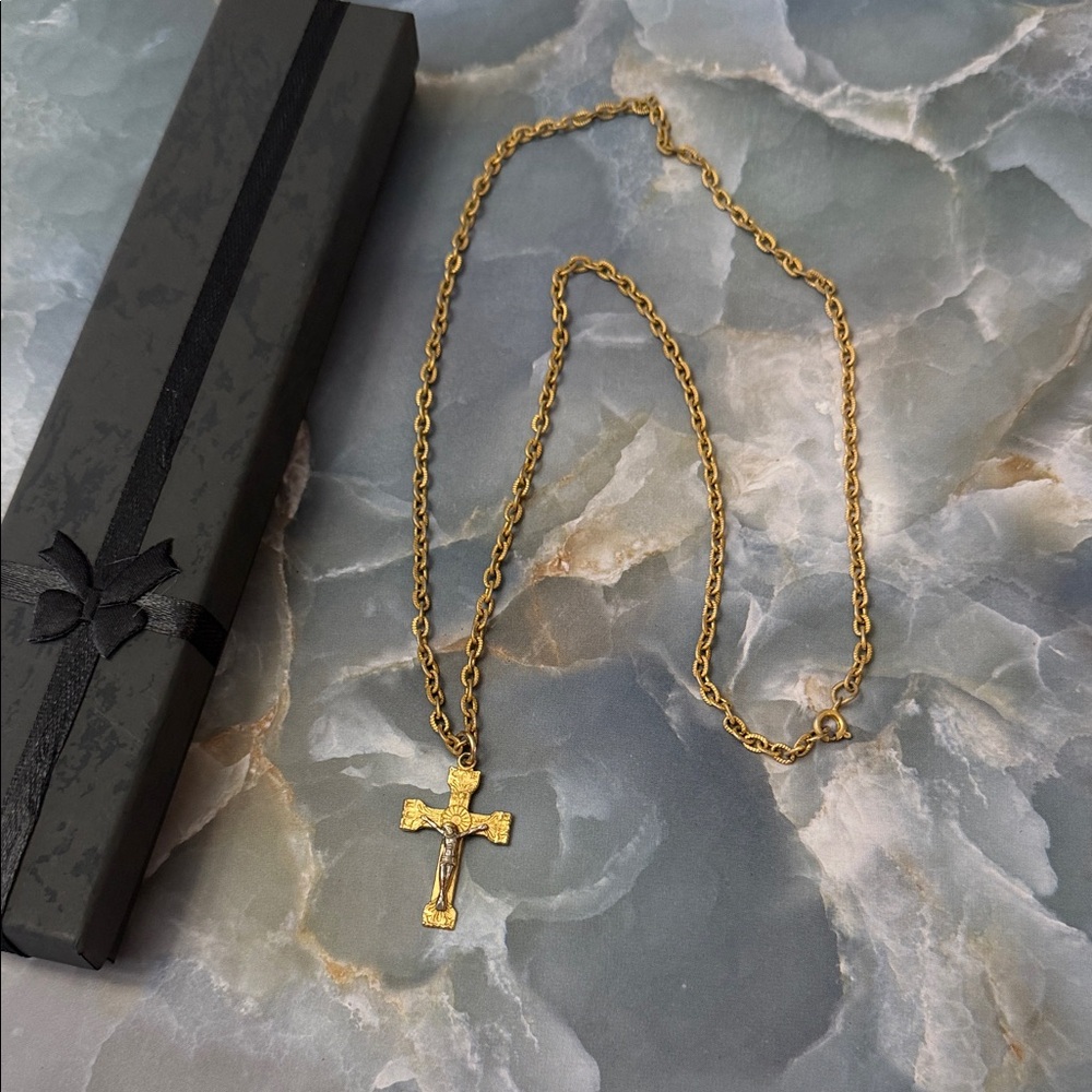 14k gf gold fill Gold Crucifix Necklace - Classic Pendant Chain